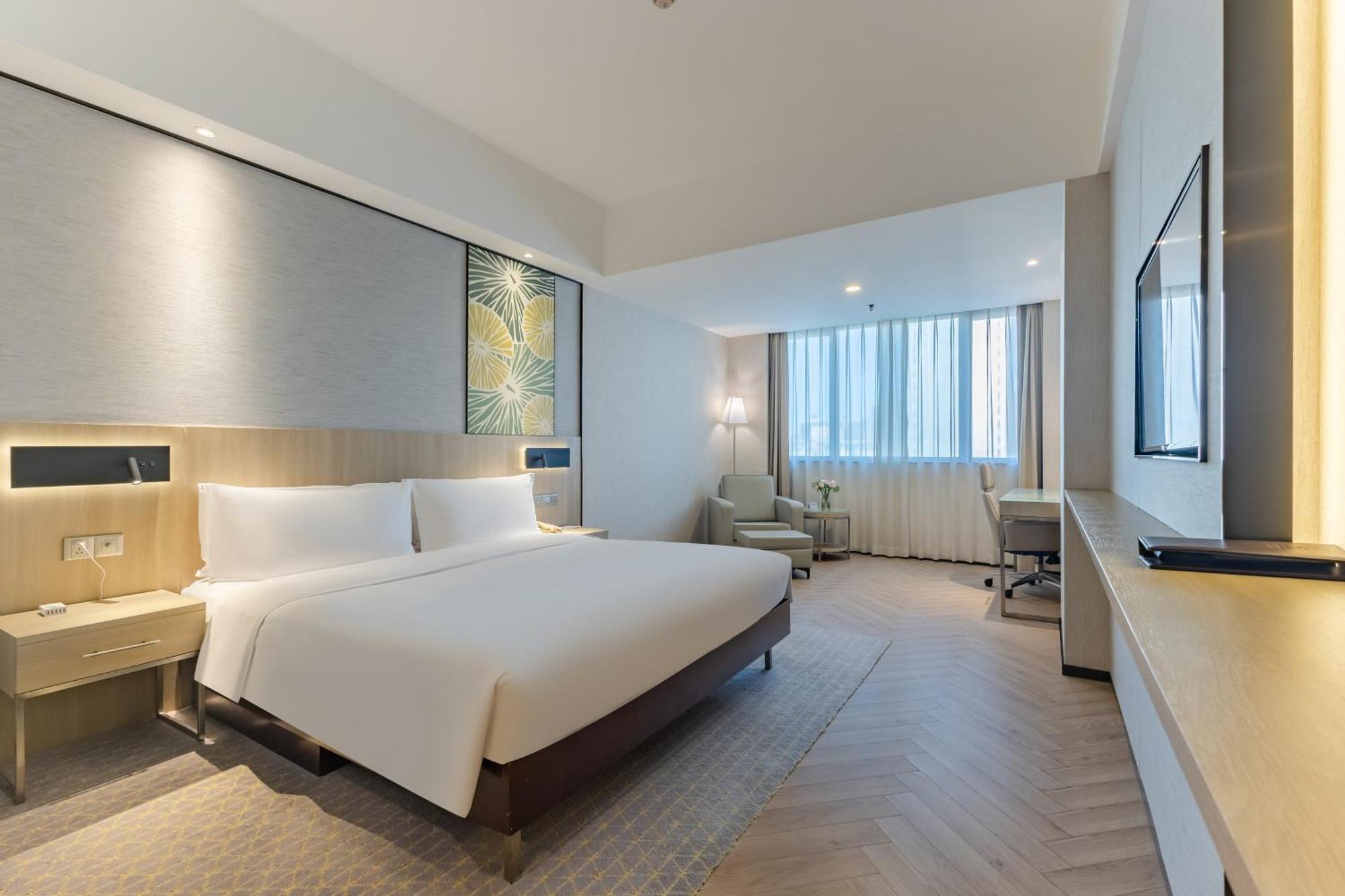 Premium King Room