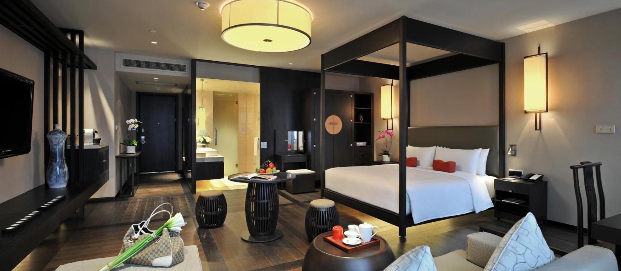 Executive Grand Deluxe King Room